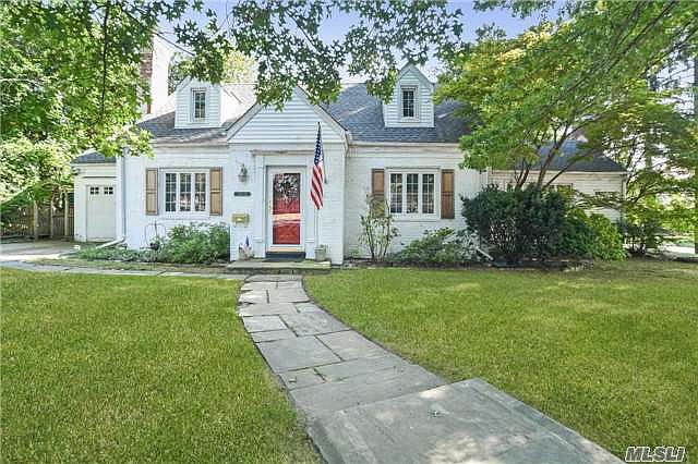 1st image of 25038 Thornhill Ave