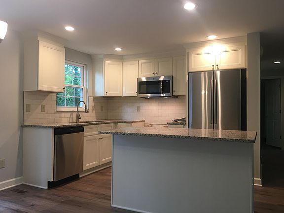 2nd image of 7103 Cedar Lake Ct