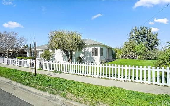 3rd image of 15639 Sierra Vista Ct