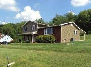 31 Daffodil Rd, Morgantown, WV 26501