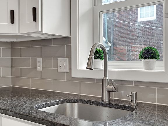 Kitchen sink detail