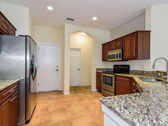 2nd image of 2913 Sutton Oaks Ct