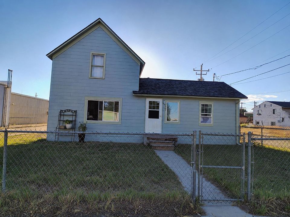 1st image of 301 S 2nd St