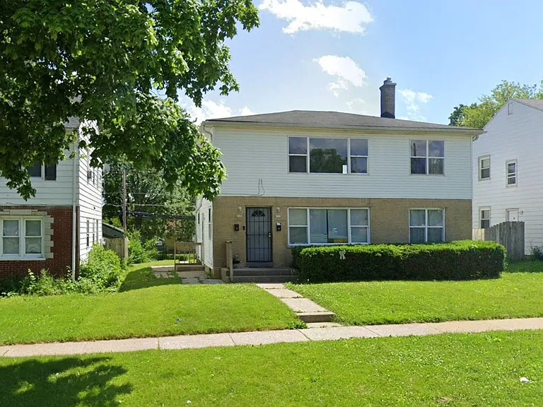 8109-8111 W Villard Ave. (Duplex) — Photo 6