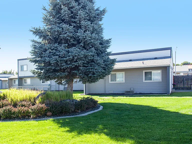 Aspen Hills Apartments — Photo 10