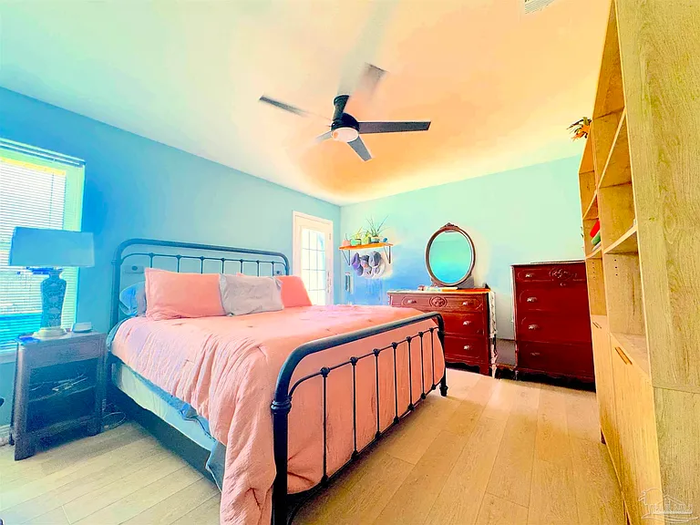 3585 Riddick Dr — Photo 8