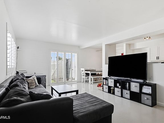 5th image of 1500 W Rio Salado Parkway #28