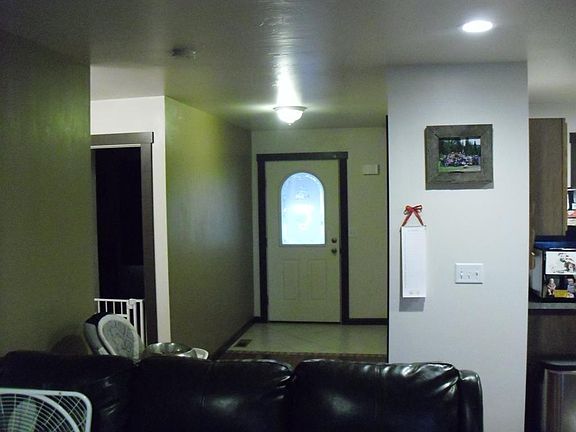 4th image of 447 N River Rock Dr