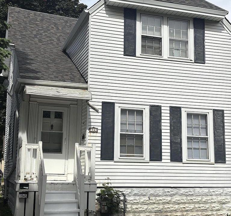 1st image of 1945 S 29th STREET