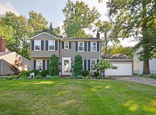 28307 Knickerbocker Rd, Bay Village, OH 44140