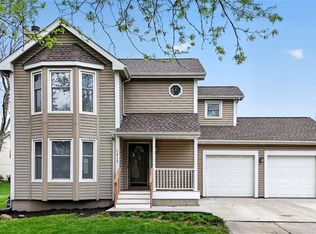 1016 NE 103rd St, Kansas City, MO 64155