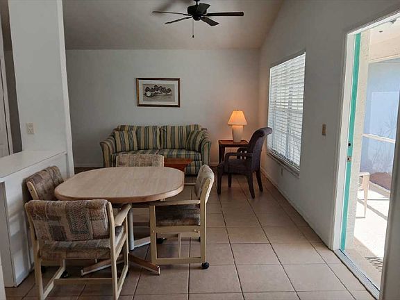 2nd image of 4616 SE 4th Pl APT 1