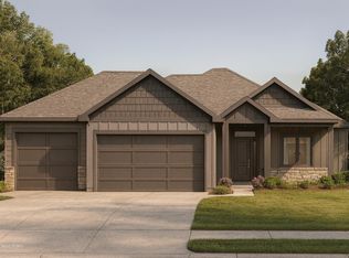 2628 SW Sherwood Park Dr, Topeka, KS 66614