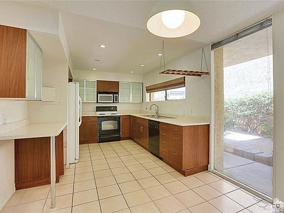 3rd image of 251 E La Verne Way Unit B