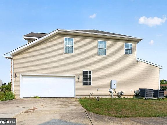 2nd image of 27 Vollkorn Rd