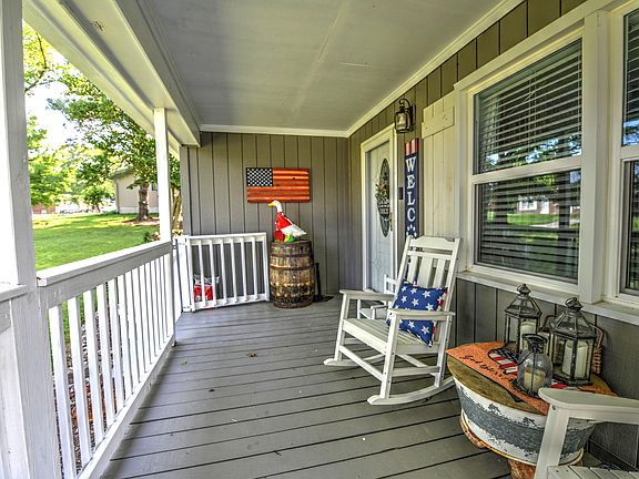 4th image of 1085 Willis Branch Rd