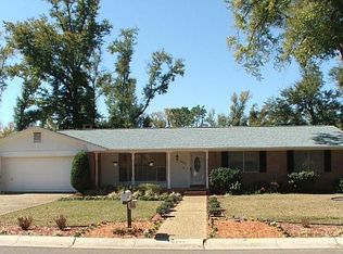 8233 Ridgefield Rd, Pensacola, FL 32514