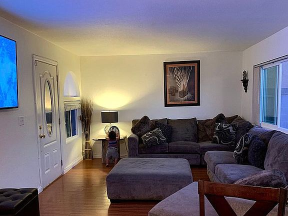 5th image of 20535 Devlin Ave