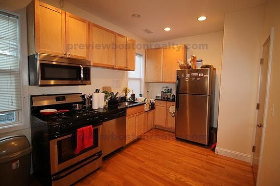 2nd image of 24 Ashford St #Ad2