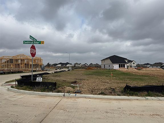 4th image of 103 Candlelight Ridge Ct