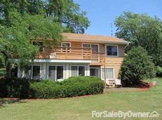 N4558 Park Rd, Cambridge, WI 53523