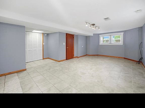 2nd image of 5826 S Keeler Ave #Basement