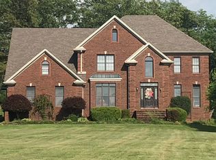 505 Everett Ln, Hopkinsville, KY 42240