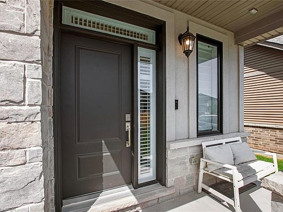 4th image of 131 Terrace Dr