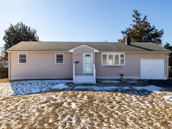 43 Brookside Lane, Groton, CT 06340