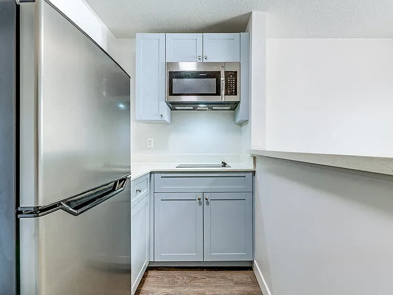 The Presidio Apartments — Photo 17