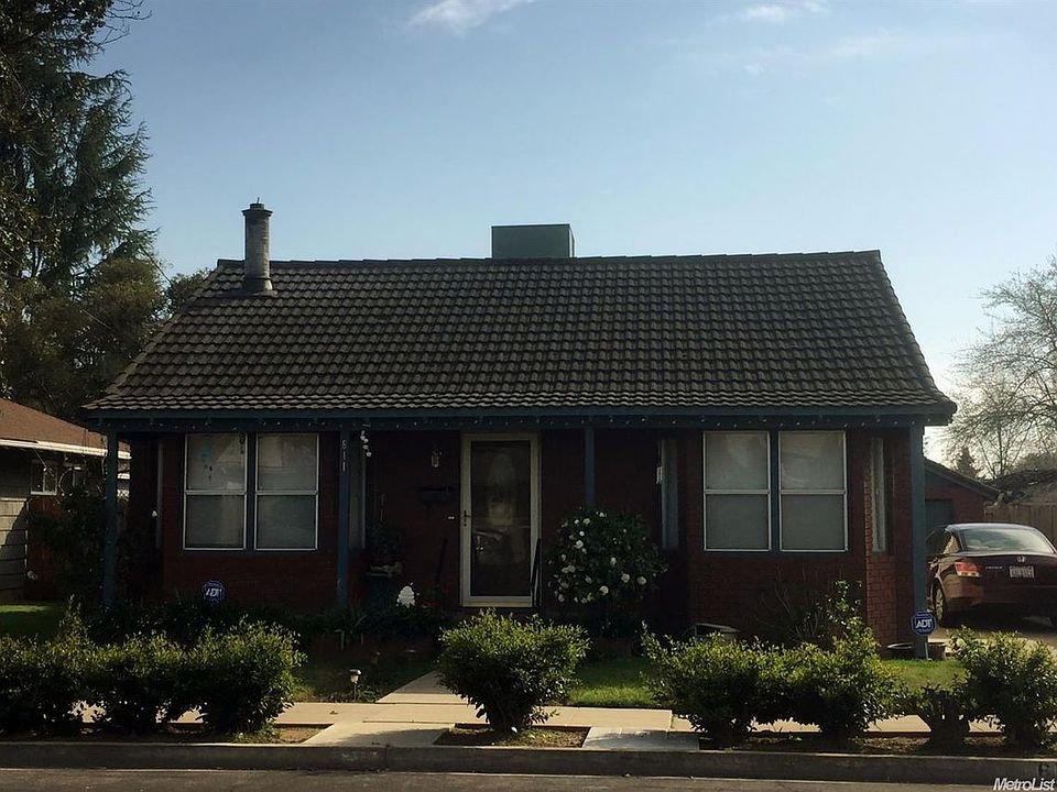 1st image of 611 Walnut St