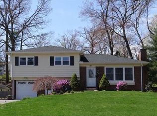 251 Mapleshade Ave, East Longmeadow, MA 01028