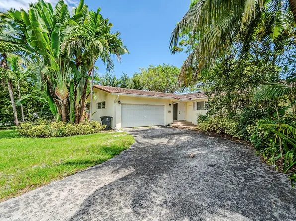 11660 Canal Dr, North Miami, FL 33181