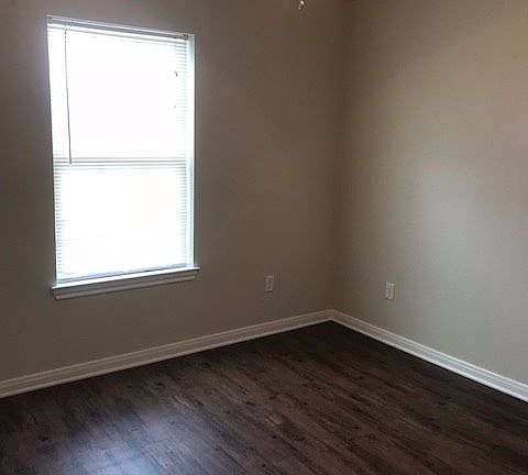 5th image of 228 Karem Cir APT C