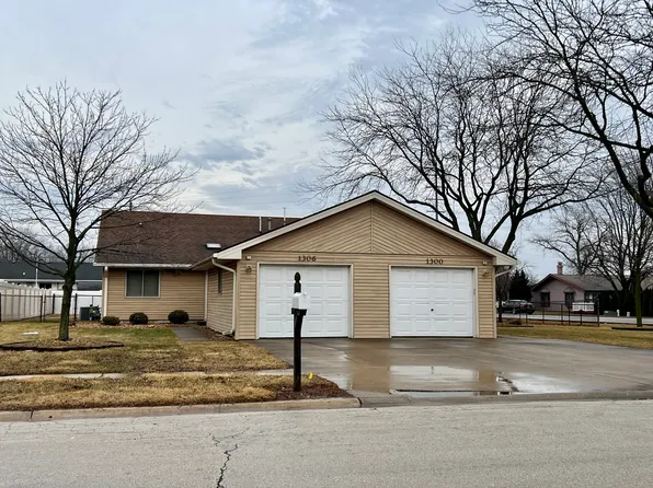 1300 Georgetown Rd, Bourbonnais, IL 60914