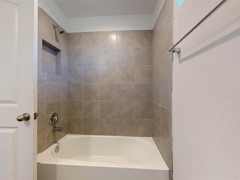 1522 Oakdale Crest Rd — Photo 40
