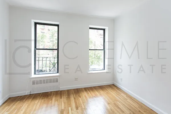 Rented by LC Lemle Real Estate Group | media 2