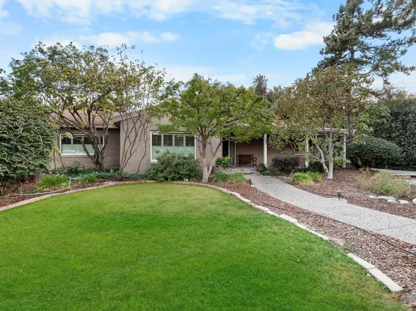 1907 Green Acres Drive, Visalia, CA 93291