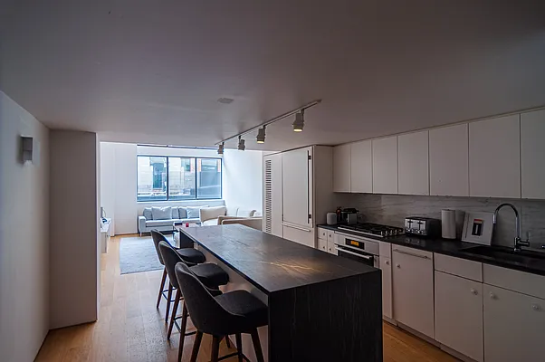 Rented by Compass | media 10