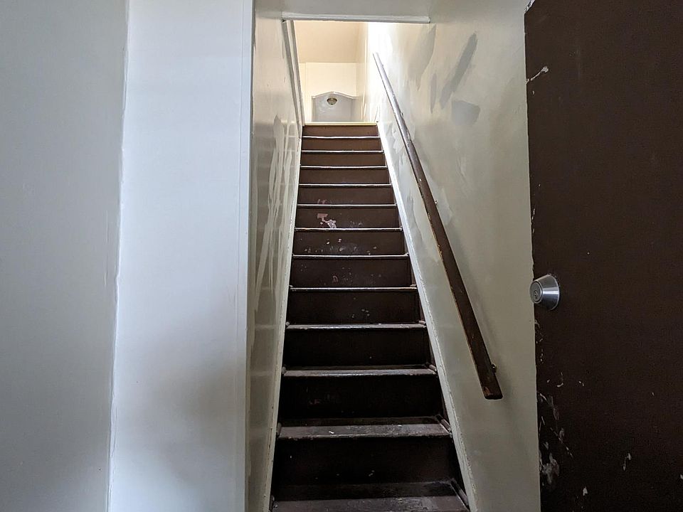 1st image of 1240 S 46th St #2F