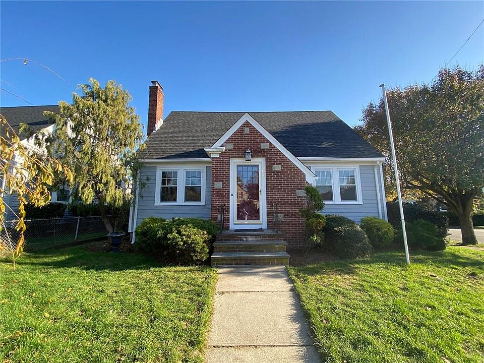 1st image of 68 Knollwood Ave