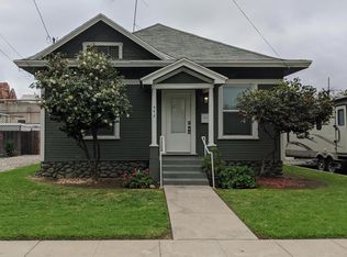 442 E 9th St, Upland, CA 91786