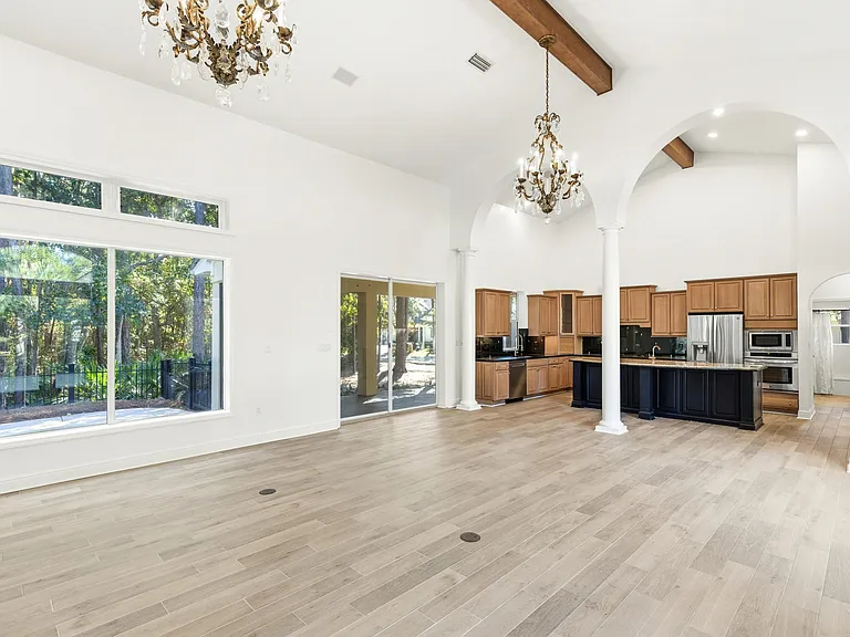 2928 Pine Valley Dr — Photo 5