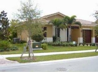 9600 Dunhill Dr, Miramar, FL 33025