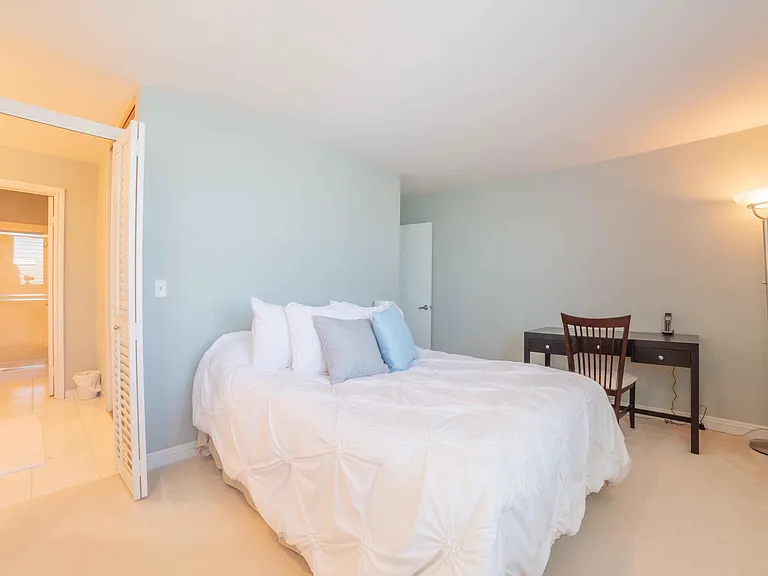 1007 S Catalina Ave — Photo 18