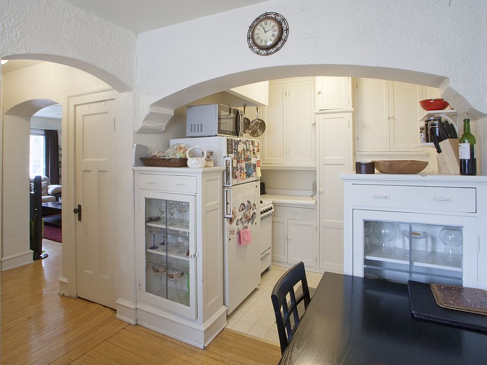 2nd image of 2027 N Prospect Ave