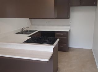 7611 Amazon Dr #2, Huntington Beach, CA 92647
