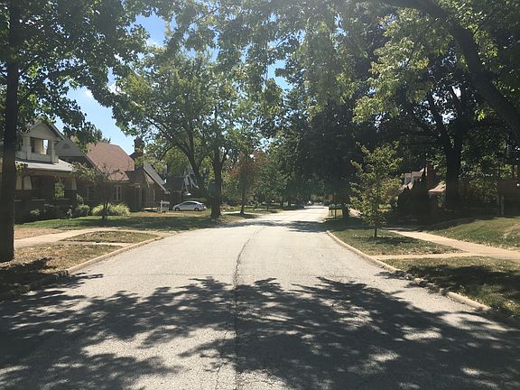 4th image of 3012 Hatherly Dr