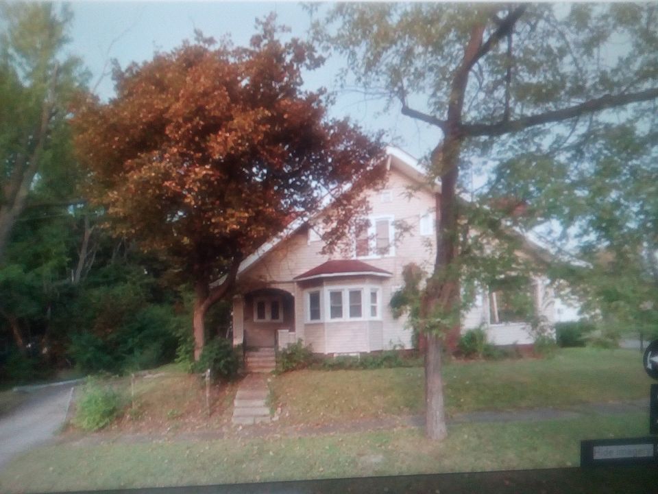 2nd image of 417 68th St N