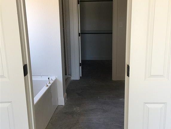 5th image of 5818 Foxfire Dr